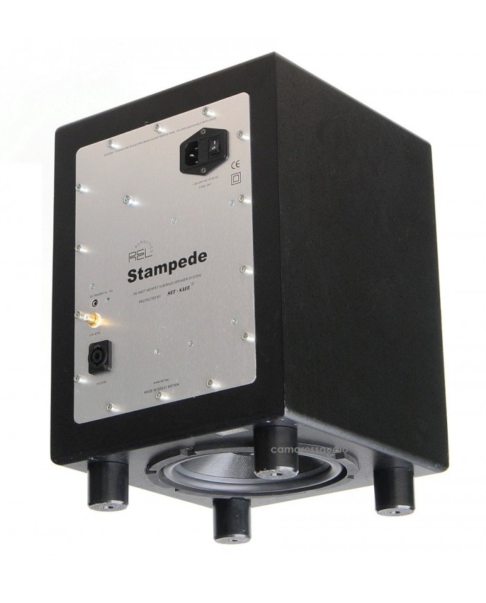 REL Stampede Active Subwoofer ( Remote Control )