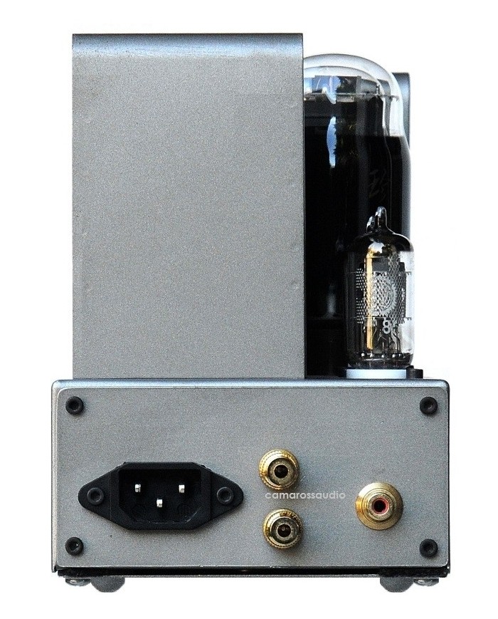 QUAD 2 22 Pre & Power Amplifier