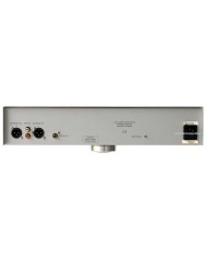 Primare D30.2 CD player'ın arka paneli, XLR ve RCA çıkışları, dijital çıkış ve güç girişi ile.