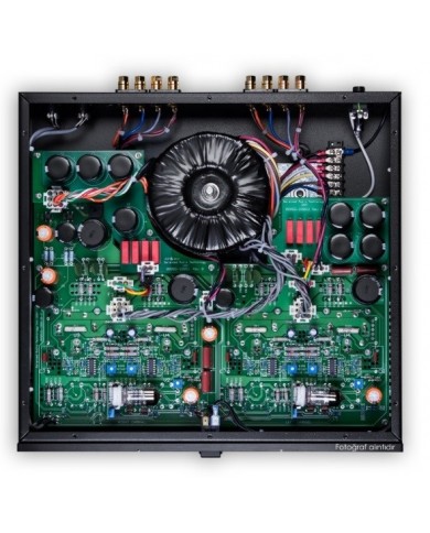 Balanced Audio Technology ( BAT ) VK-55SE Power Amplifier