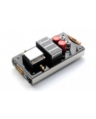 Pathos Classic One MK I amplifier gümüş ve siyah renkli, kompakt tasarımlı.
