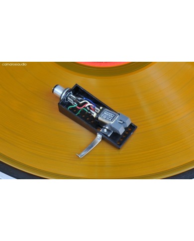 Pioneer PL-550 Quartz PLL Direct-Drive Turntable ( Pickering V-15/AT-2 cartridge )