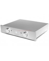 Accustic Arts System gümüş renkli, tam dengeli A Sınıfı Preamp 1 ses cihazı.