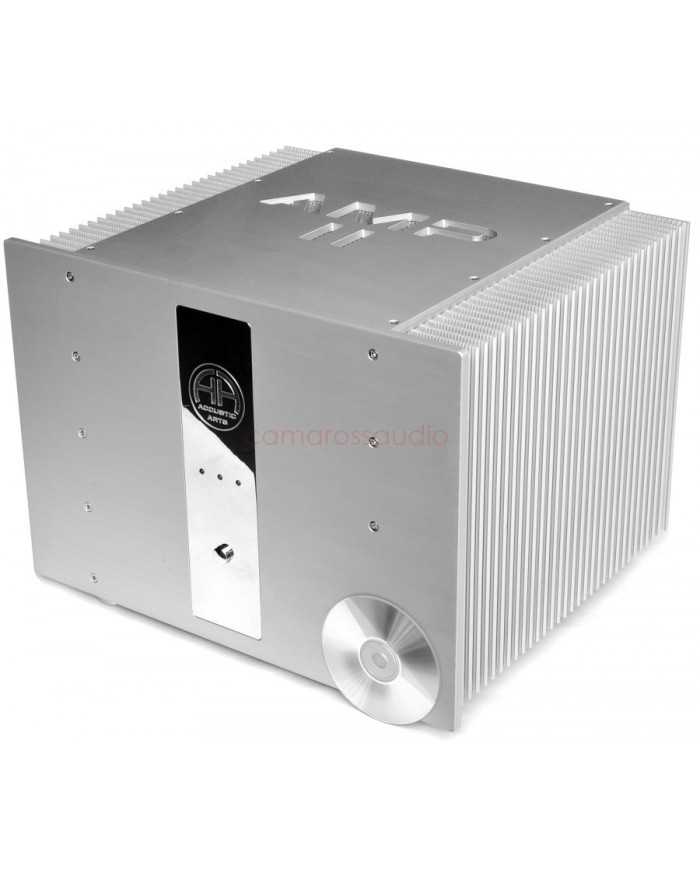 Accustic Arts System amplifikatör, gümüş renkli, büyük soğutucu kanatlı hi-fi ekipman.