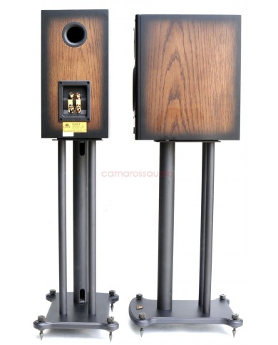 Castle Knight 2 & Plinth Stand