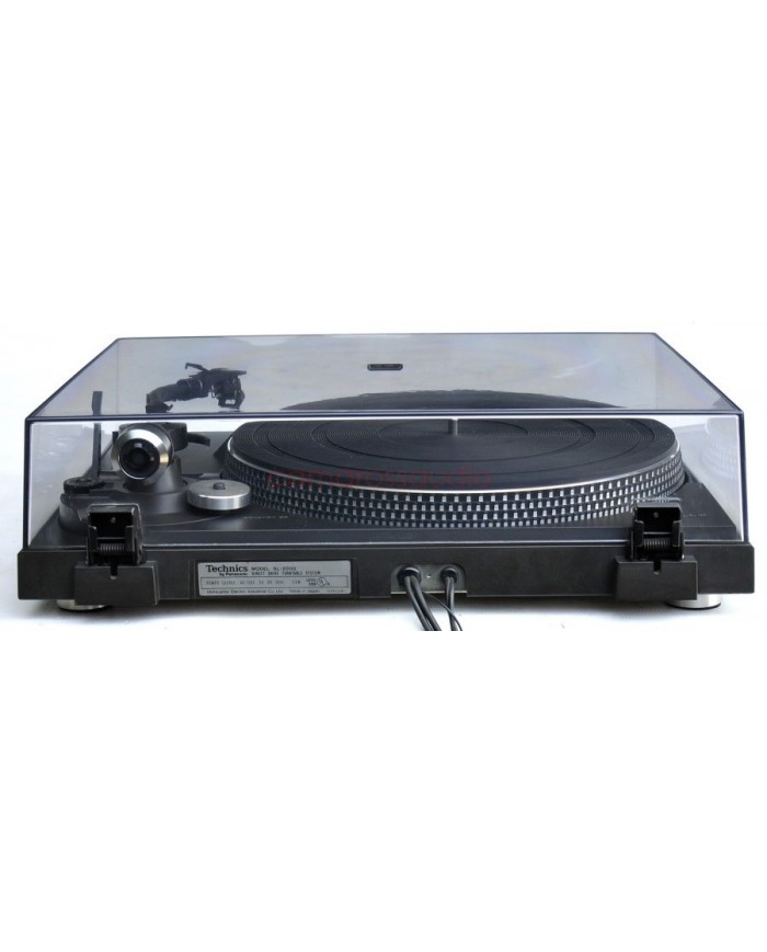 Technics SL-2000 Direct Drive Turntable