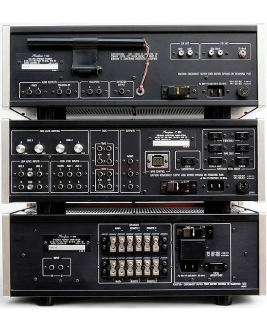 ACCUPHASE P-300 C-200 T-100 ACCUPHASE P-300 C-200 T-100