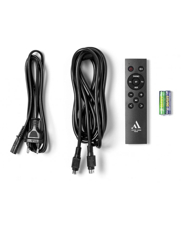 Argon Audio Fenris A5 aksesuar seti: Kumanda, kablolar ve piller.