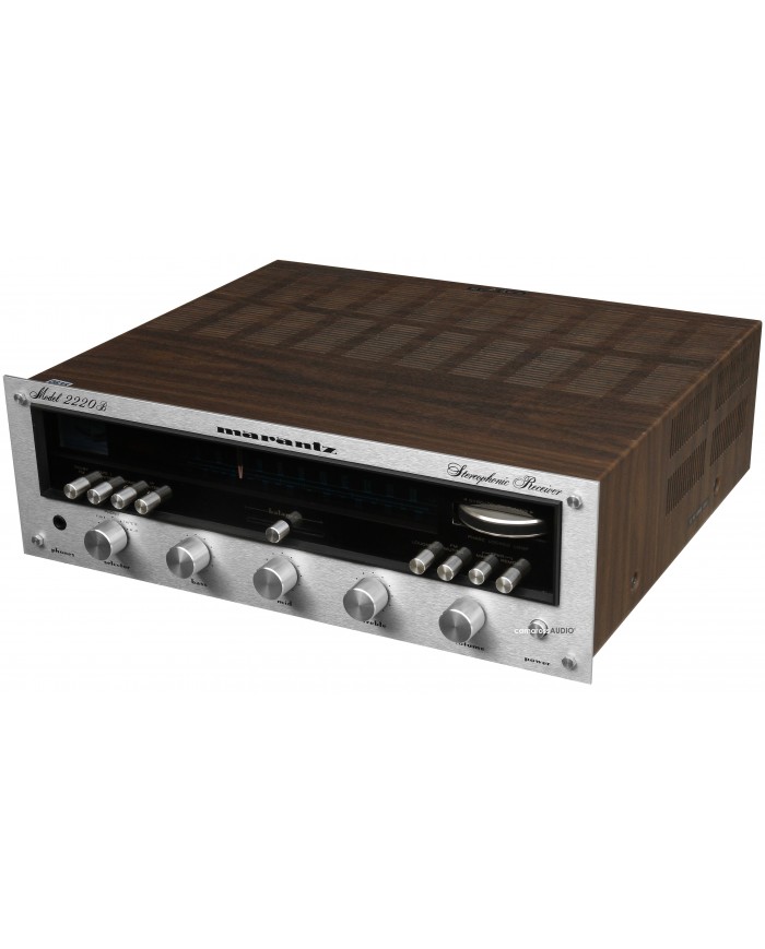 Marantz Model 2220B Stereophonic Receiver, retro ahşap kaplama ve gümüş ön panel.