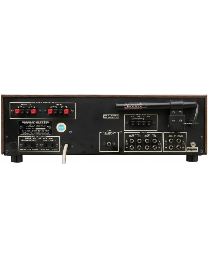 Marantz Model 2220B vintage stereo receiver arka paneli, hoparlör ve giriş bağlantıları