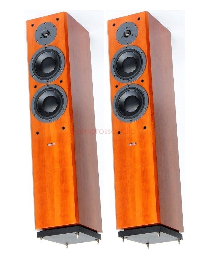 Dynaudio Focus 220 Dynaudio Focus 220