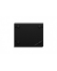 Matrix Mini-i 4 DAC altı görünümü, siyah gövde ve kaymayı önleyici ayaklar.