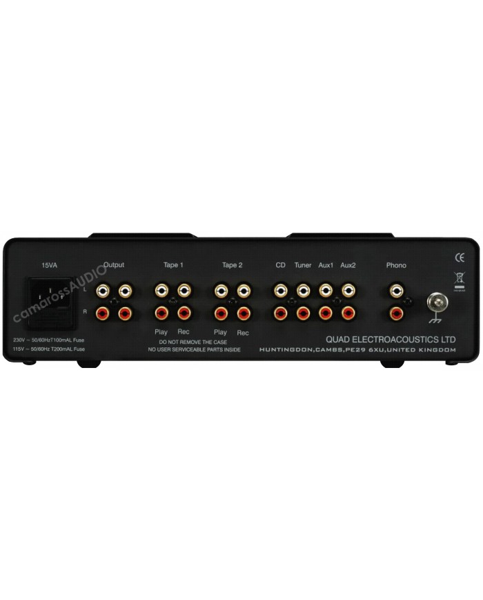 Quad QC-Twenty Four amfi arka bağlantı noktaları, RCA giriş/çıkışları.
