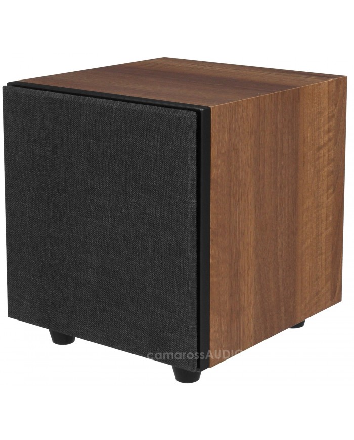 Argon Audio Malmö SUB 8 ahşap subwoofer, siyah ızgaralı.