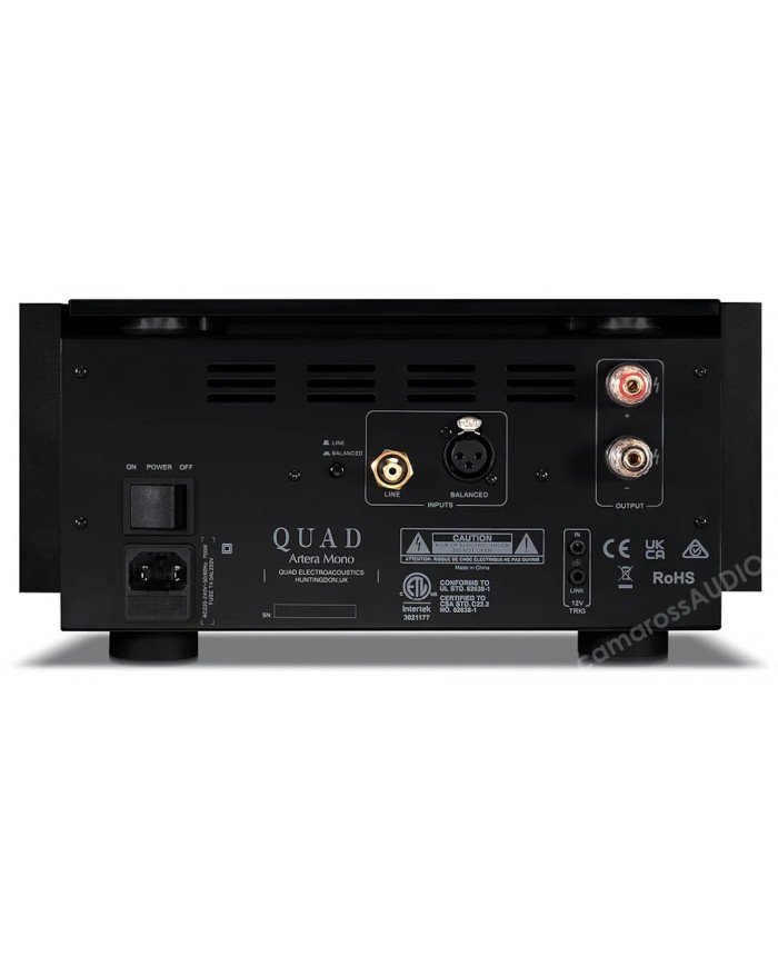 Quad Artera Mono amfi arka panel: RCA, XLR giriş, hoparlör çıkışı.