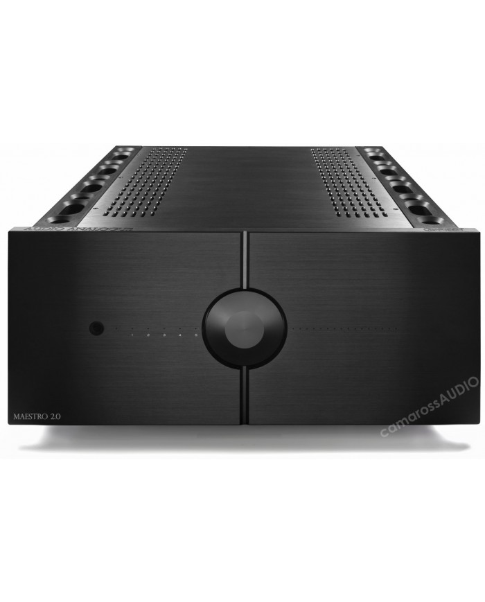 Audio Analogue Maestro 2.0 siyah anfi, fırçalanmış metal ön panel.
