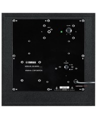 Yamaha NS-SW050 Subwoofer arka bağlantı paneli, siyah, ses ayar düğmeleri.