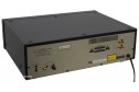 Luxman D-105u CD Çalar arka paneli, RCA ve optik çıkışları gösteriyor.