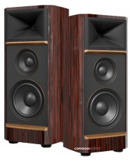 JBL Summit Makalu hoparlör, ahşap kaplama, karbon fiber ön panel, hi-fi ses.