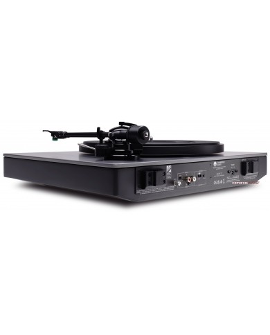 Cambridge Audio Alva ST siyah kayışlı pikap, arka bağlantı detayları.