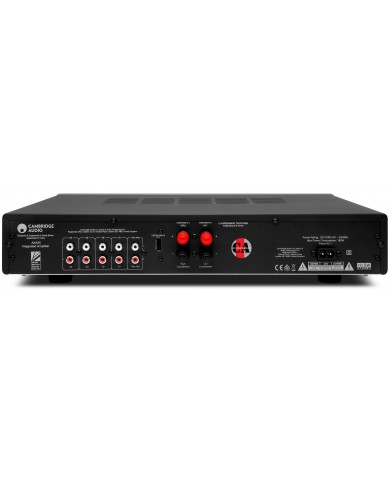 Cambridge Audio AXA25 Entegre Amplifikatör arka portları, siyah renkli.