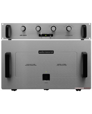 Audio Research VT200 Power ve SP-5 Preamplifikatör seti, gümüş renkli.