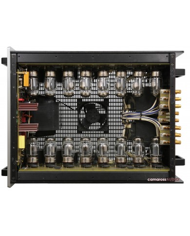 Audio Research VT200 Power Amfi iç görünüm, tüplü (vakum tüpü) tasarım, siyah şasi.