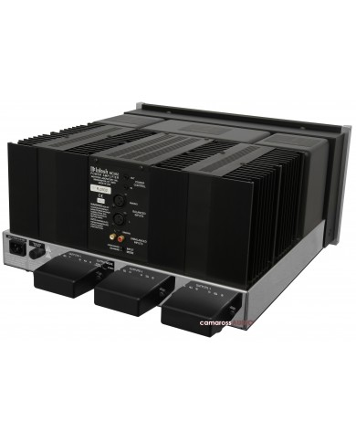 McIntosh MC352 Power Amplifier arka bağlantı noktaları ve soğutucu kanatçıkları.