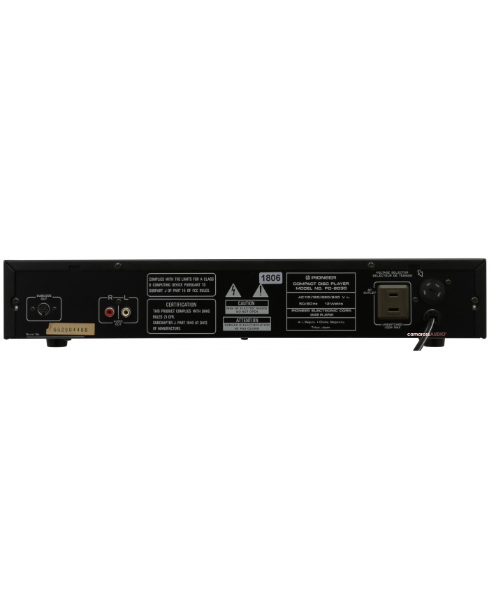 Pioneer PD-6030 CD Çalar arka panel, RCA ve Subcode çıkışları, siyah.