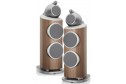 Bowers & Wilkins 801 D4 hoparlör, ceviz kaplama ve gümüş detaylar.