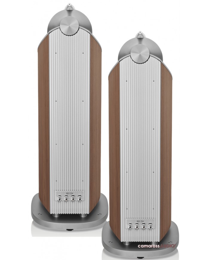 Bowers & Wilkins 801 D4 hoparlör arkası, ceviz kaplama, gümüş detaylı.