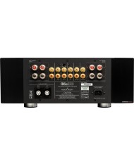 Musical Fidelity M6si500 amfi arka bağlantı, XLR ve RCA girişleri.