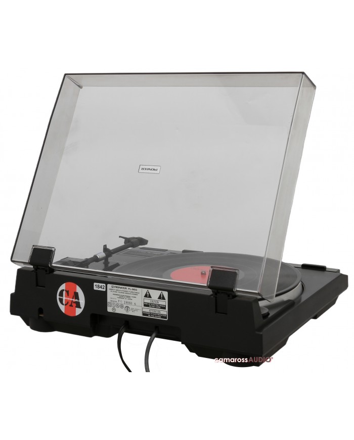 Pioneer PL-960 siyah pikap, şeffaf kapak açık, arka plaka detayı.