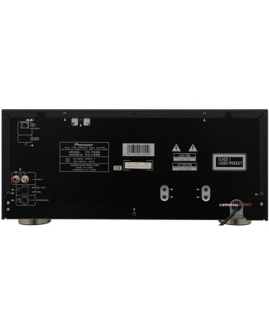 Pioneer PD-F958 CD Çalar arka bağlantı paneli, RCA, optik ve I/O girişleri.