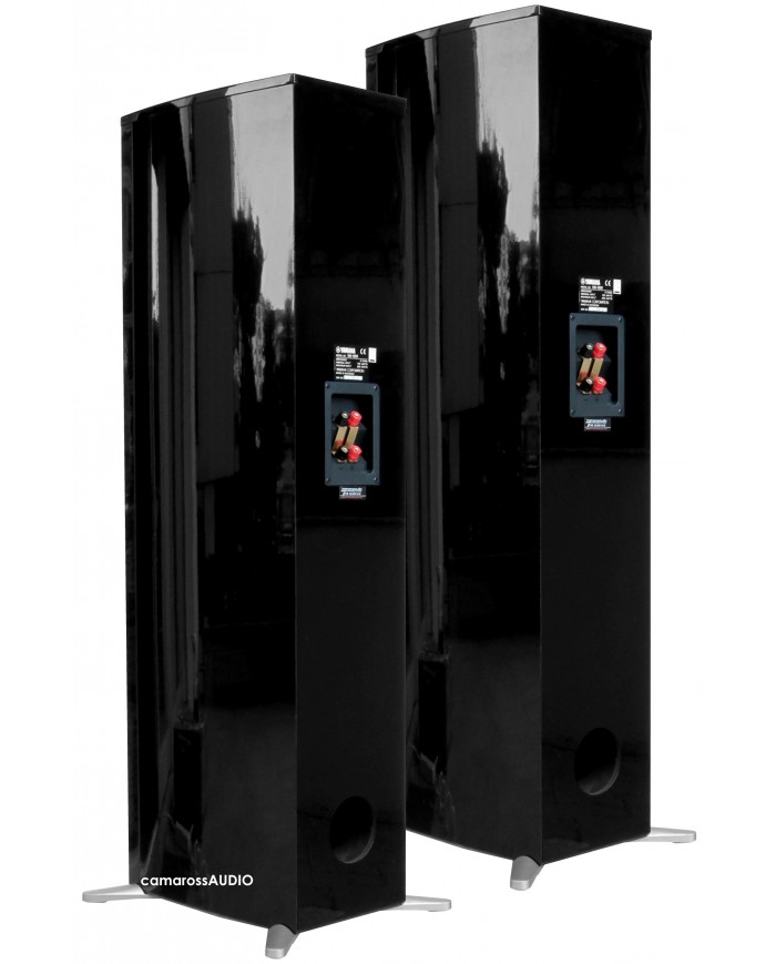 YAMAHA NS-555 Siyah Parlak Kule Tipi Hoparlör Arka Bağlantı Terminalleri