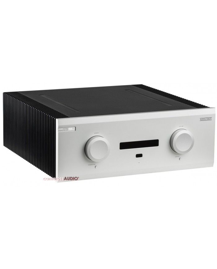 Musical Fidelity M8xi Entegre Amfi Gümüş Renk Ön Yüzü ve Soğutucular