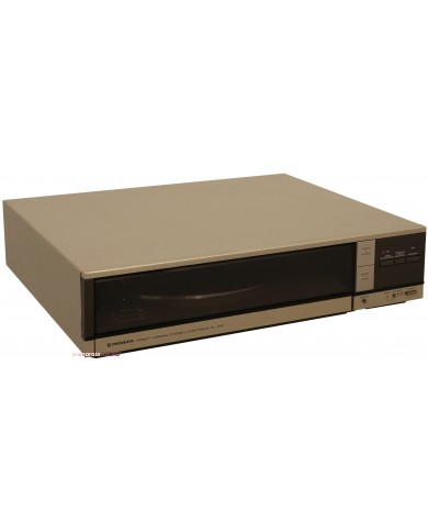 Pioneer PL-44F önden yüklemeli stereo pikap, bej/siyah renkli vintage.