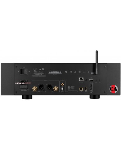 Arka panel: Siyah Quad Platina Stream Network Player, XLR/RCA/Ethernet/USB bağlantıları.
