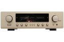 Accuphase E-213 entegre stereo amplifikatör, bej renk, ön panelde ses seviyesi göstergeleri