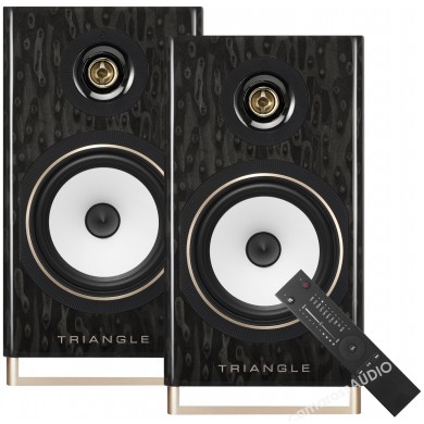 Triangle Capella Hi-Fi hoparlör çifti, siyah ahşap, beyaz woofer ve altın detaylı.