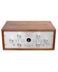 Phase Linear 4000 Autocorrelation Preamplifier, ahşap kasalı, gümüş ön panel.