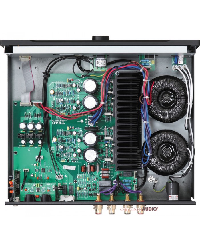 TEAC AI 2000 entegre amplifikatör iç bileşenleri, transformatörler ve devre kartı detayları.
