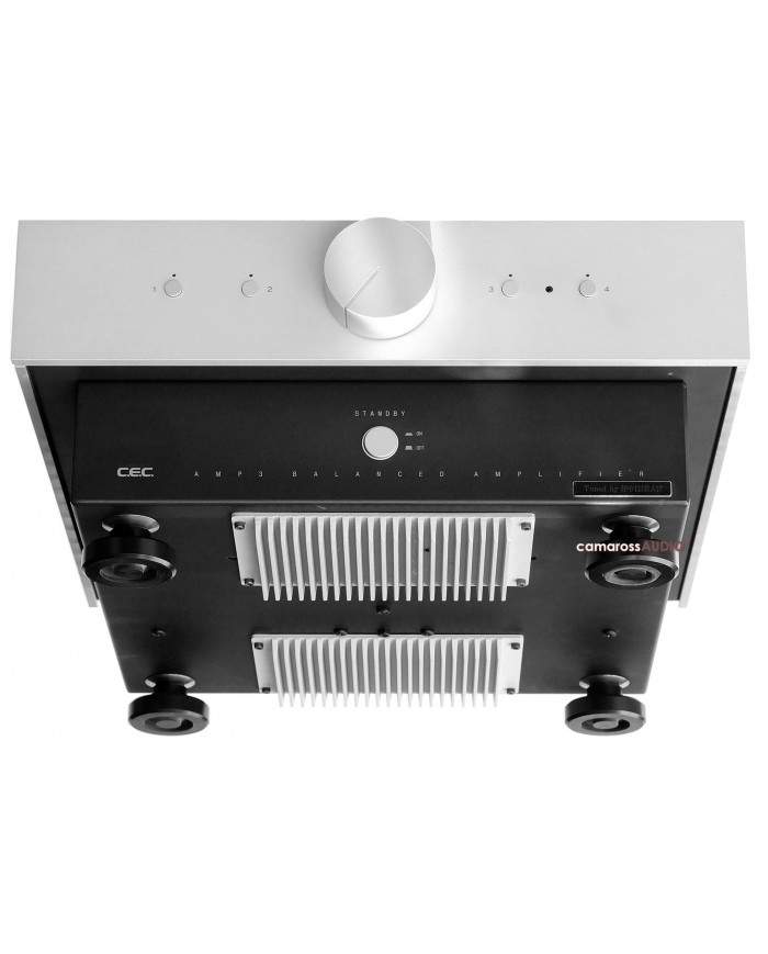 CEC AMP 3 Ippinkan Tune & CD TL3 Sınıf "A" amplifikatör, gümüş ve siyah renklerde.