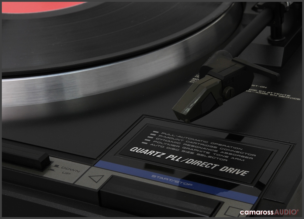 Pioneer PL-960 pikapta iğne ve Quartz PLL/Direct Drive kontrol paneli detayı.