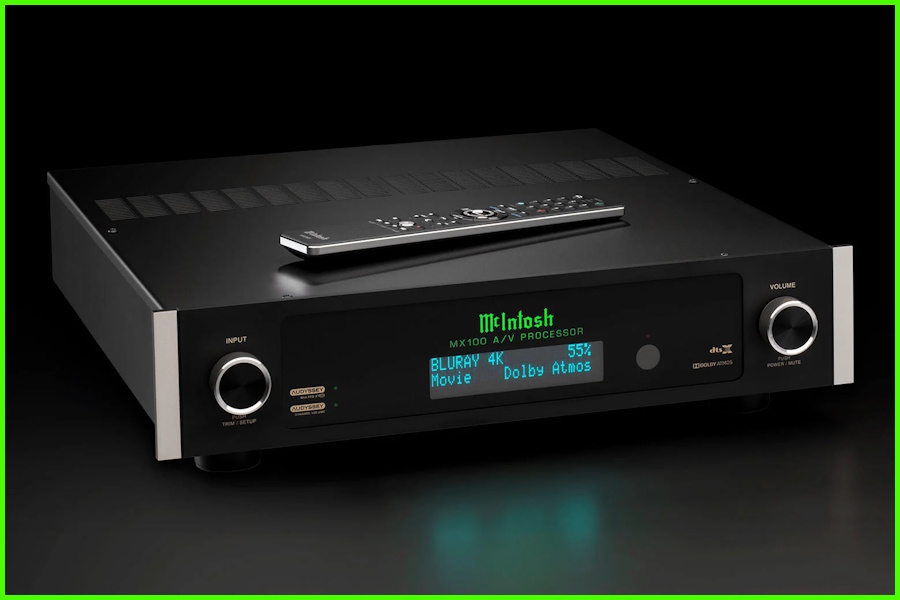 McIntosh MX100 A/V Processor 4K Dolby Atmos kumandalı siyah cihaz