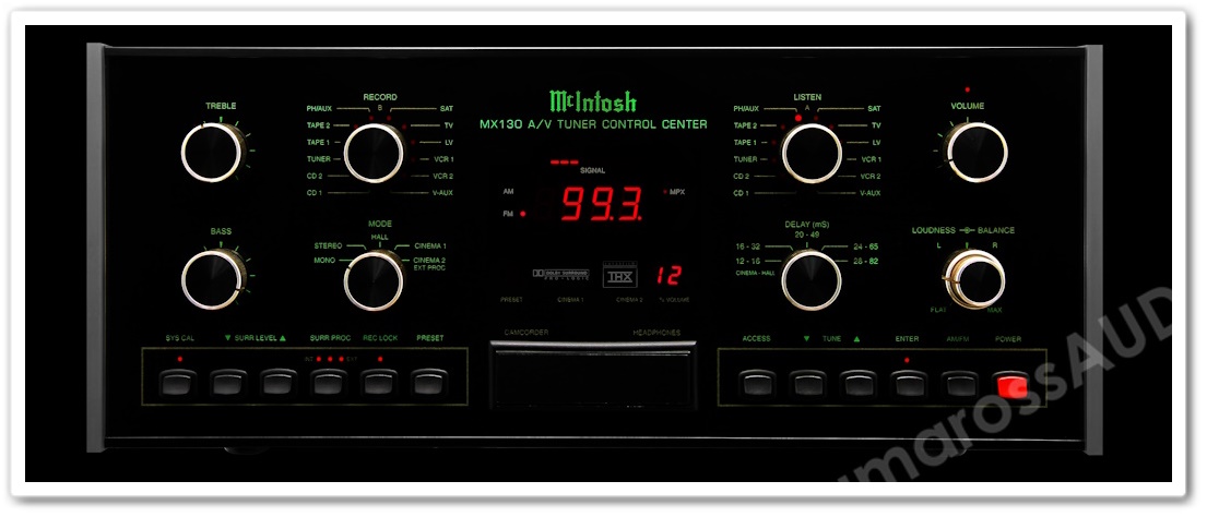 McIntosh MX130 A/V Tuner Kontrol Merkezi ön paneli, kırmızı dijital gösterge