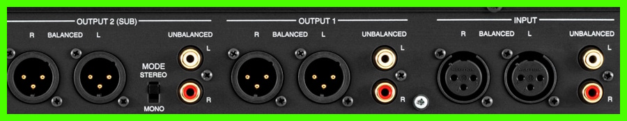 McIntosh MQ112 Ekolayzer arka panel: XLR ve RCA giriş/çıkışları.
