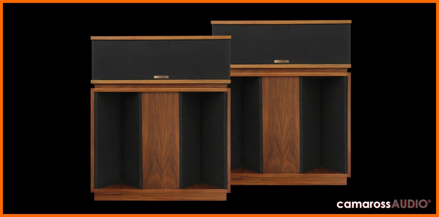 Klipsch Belle hoparlör çifti, ceviz kaplama ve siyah ızgaralı.