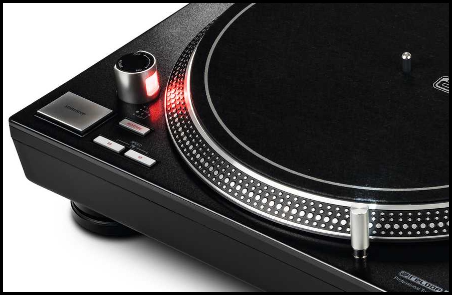 Reloop RP-7000 MK2 DJ pikabı hız kontrol düğmesi detayı.