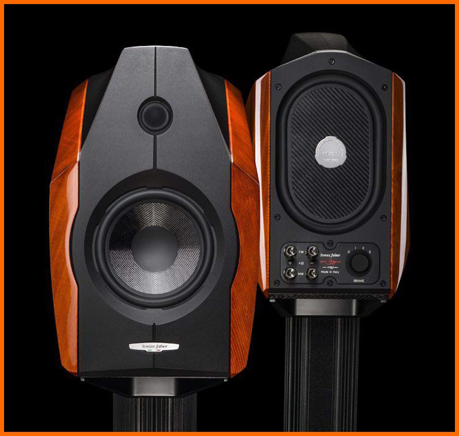 Sonus faber Ex3ma hoparlör, ahşap kaplama ve ayar kontrolleri.